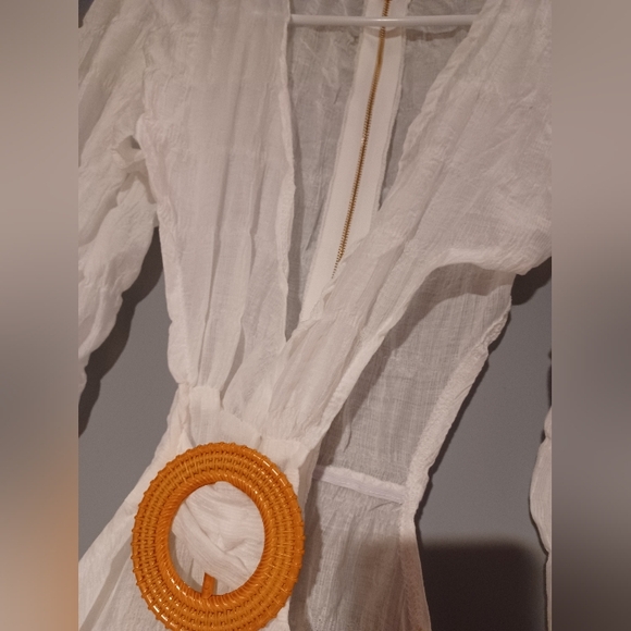 White Deep V-Neck Long Sleeve Side Out Waist Dress - Picture 8 of 8